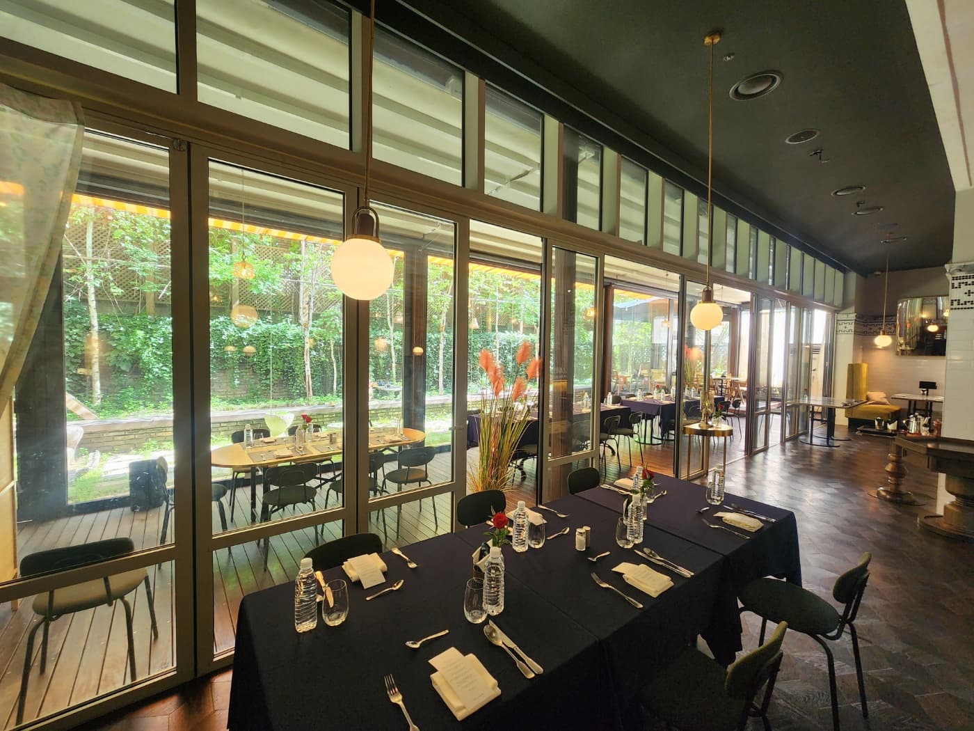 [레스토랑] 1F 428 (홀60석+룸10석)