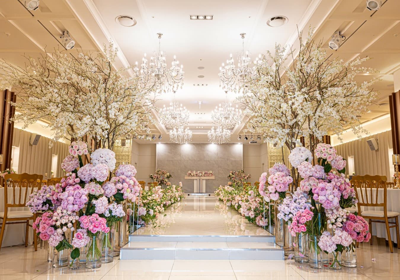Iris Hall (Wedding Center)