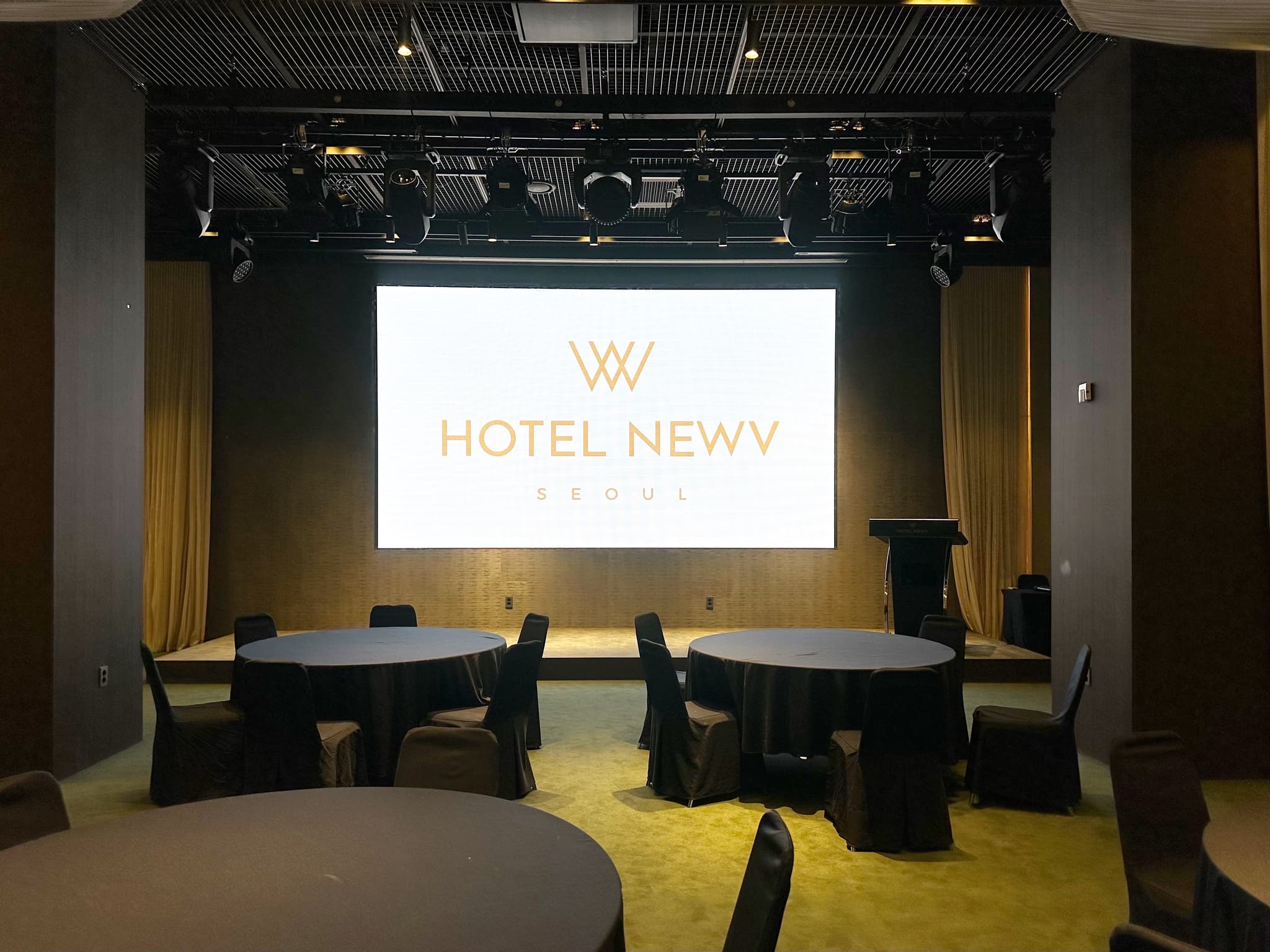 Banquet Room - 대연회장